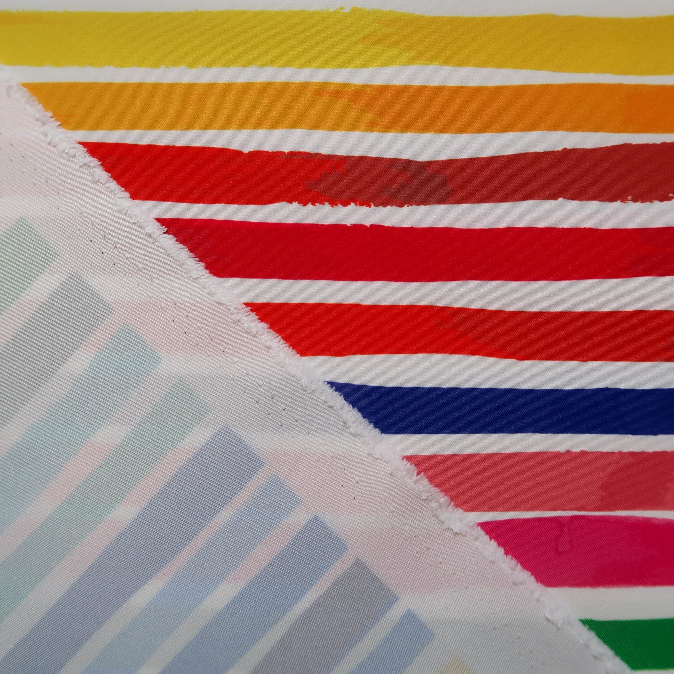 Tissu short de bain - Hacienda (Copie) - Tissus - Carole Rampinetta - R TissuShortBain RayuresMultico